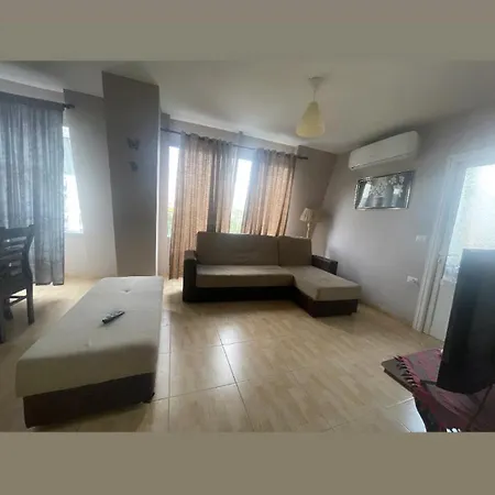 Yellow 5*